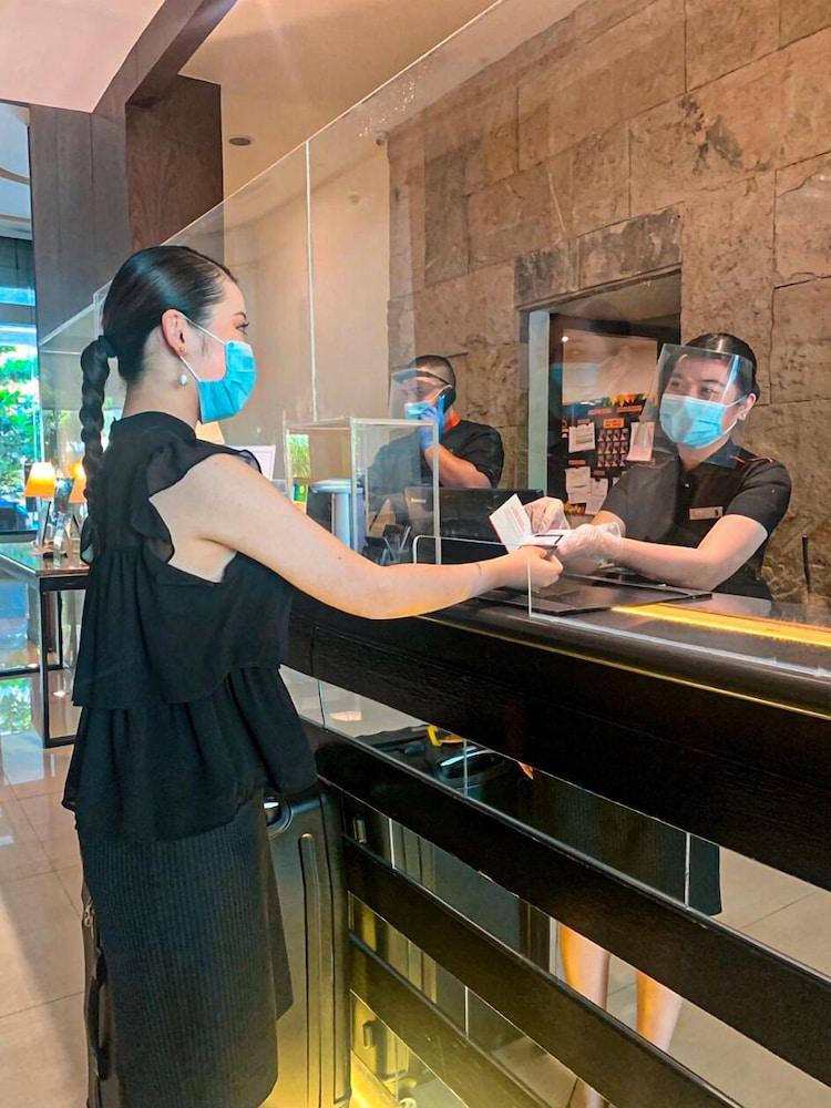 The B Hotel Alabang Muntinlupa City Kültér fotó