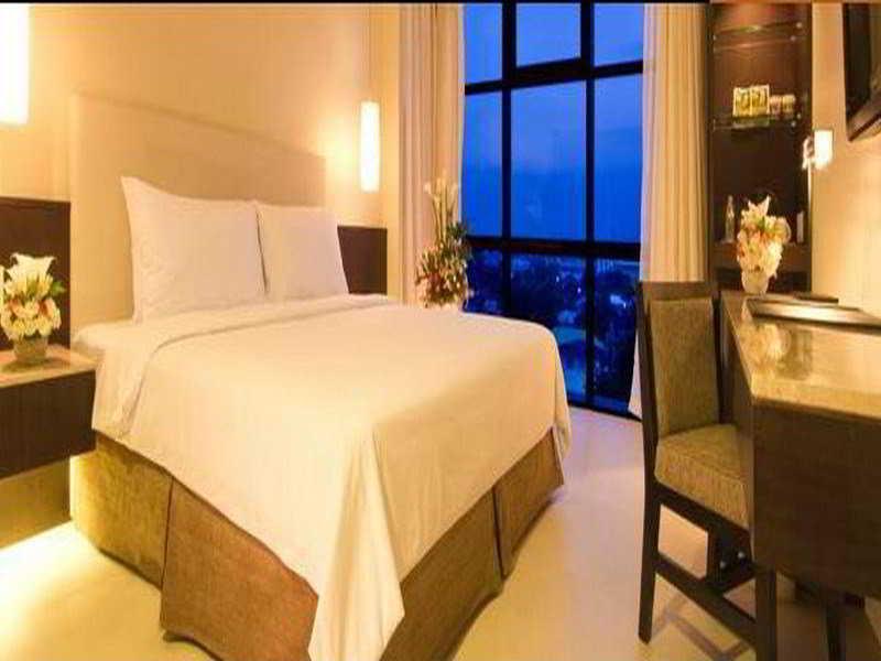 The B Hotel Alabang Muntinlupa City Kültér fotó