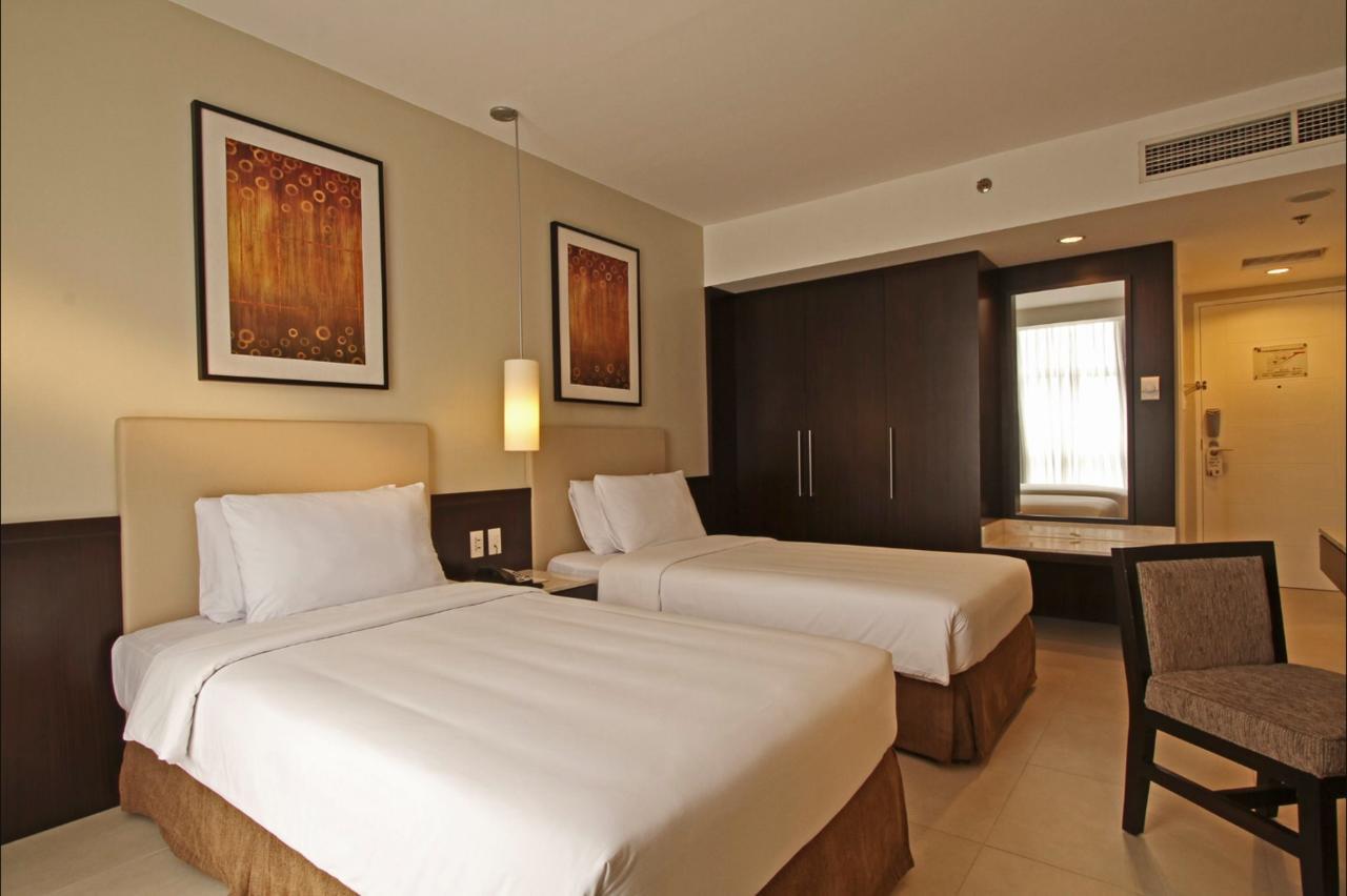 The B Hotel Alabang Muntinlupa City Kültér fotó