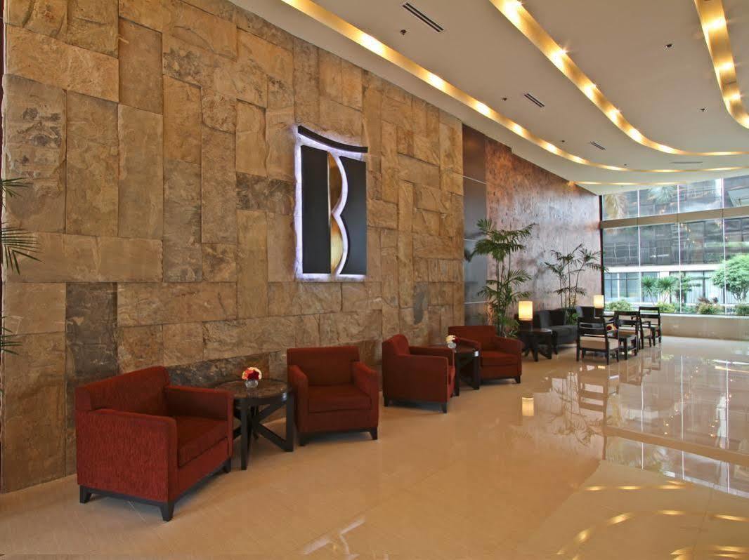 The B Hotel Alabang Muntinlupa City Kültér fotó