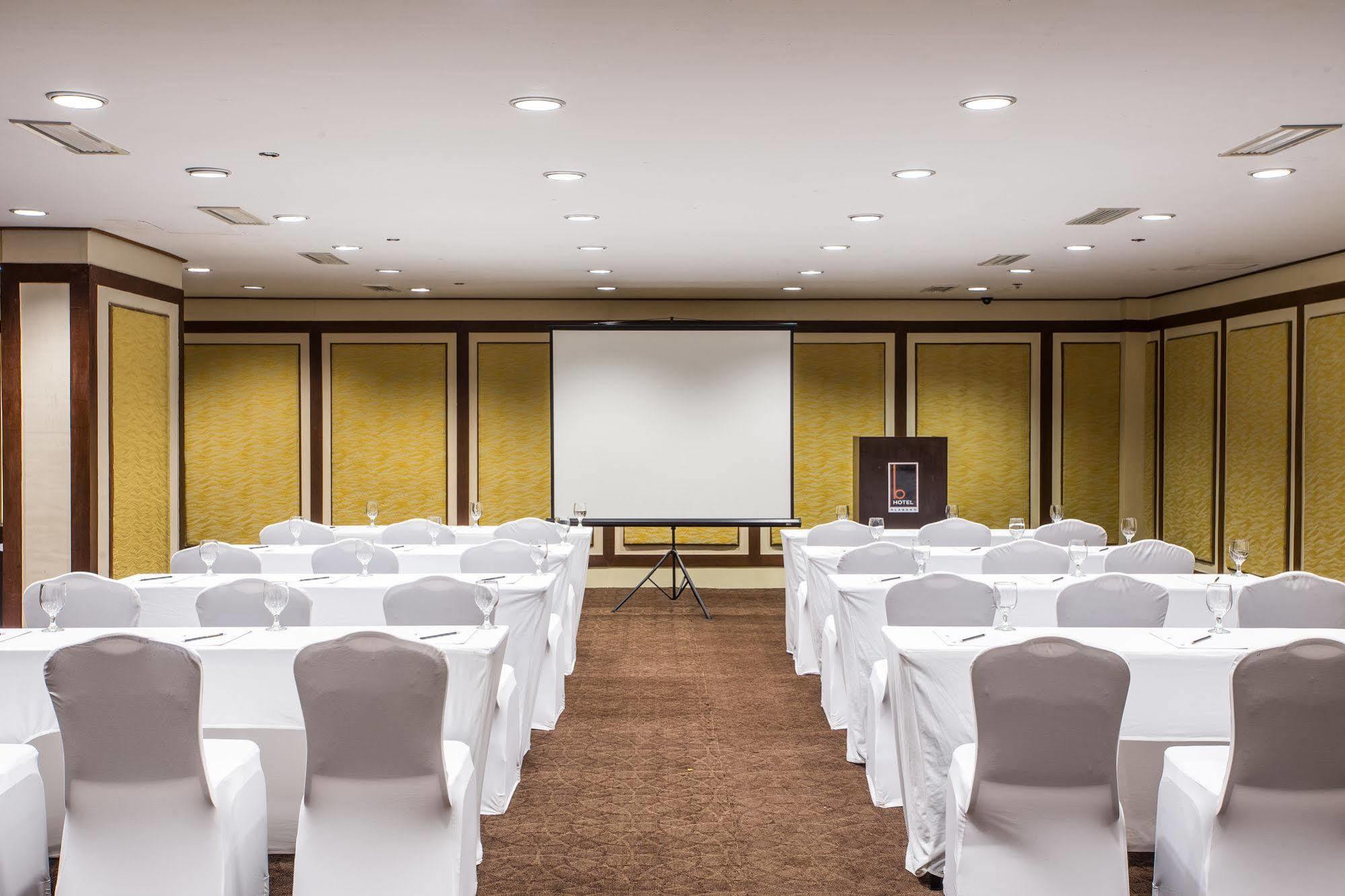 The B Hotel Alabang Muntinlupa City Kültér fotó